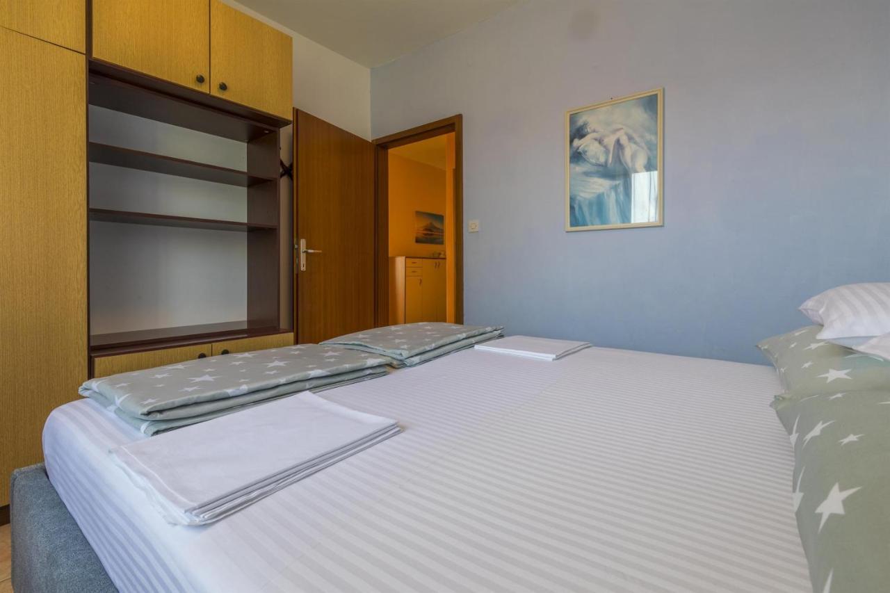 Apartments Dragica Dramalj Exterior photo